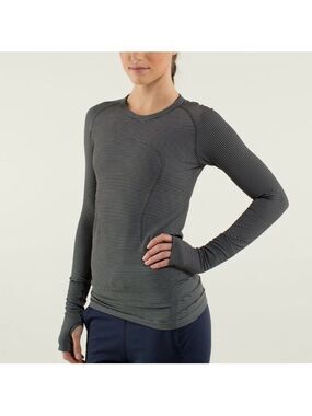 Lululemon ladies size 4 swiftly Striped Long Sleeve Top